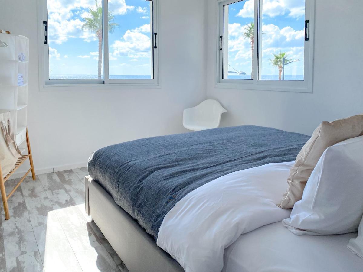 Phaedrus Living: Seaview Luxury Flat Athina Grenada Lägenhet Paphos Exteriör bild